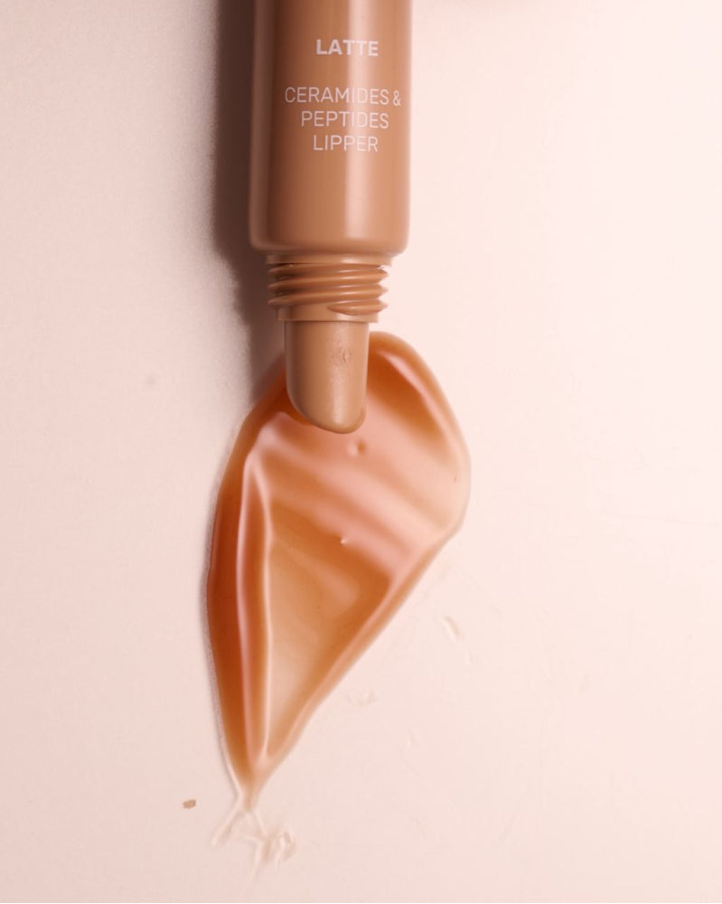LIPSS LATTE – pečující lesk na rty