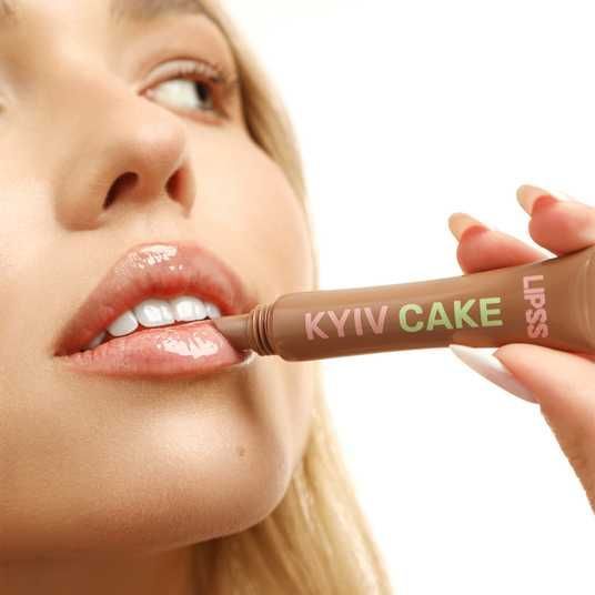 LIPSS KYIV CAKE – pečující lesk na rty